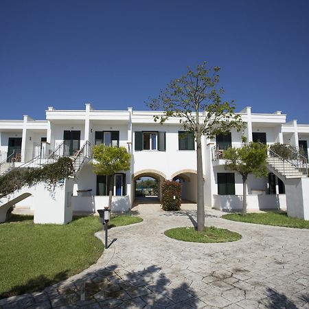 Hotel Resort Portoselvaggio Sant Isidoro  Exterior photo